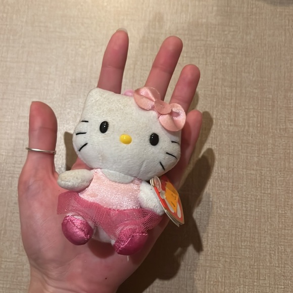 2 Hello Kitty Ty plush keychain and one plush - Picture 6 of 9